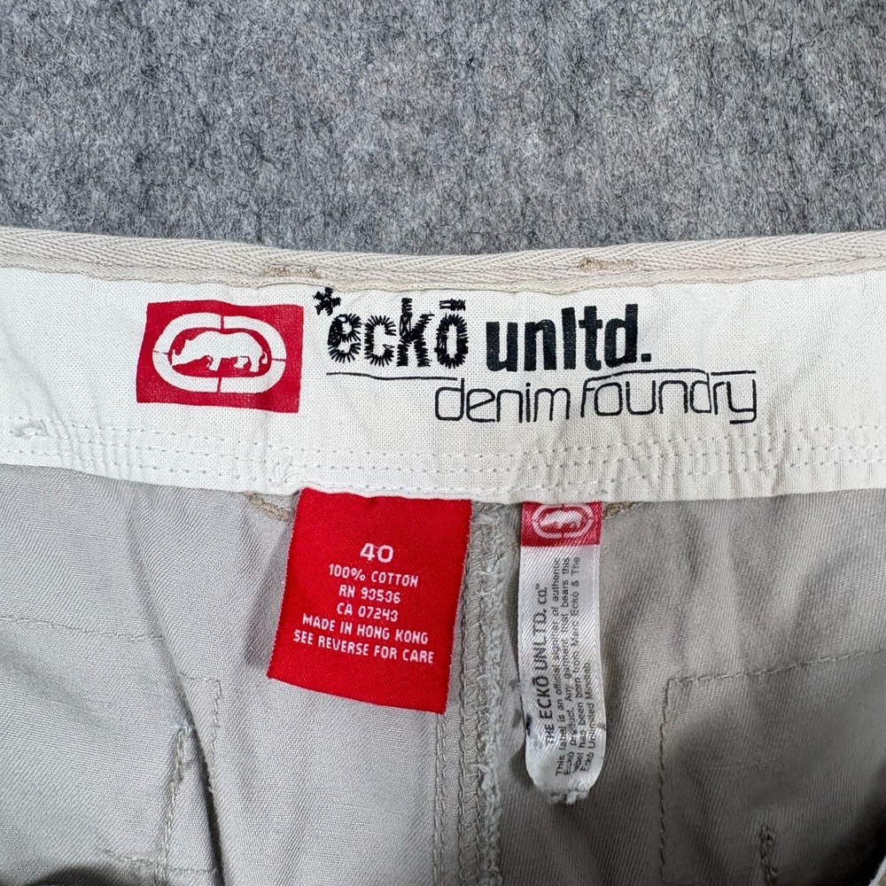 ecko unltd Cargo Shorts Men's Size 40 Vintage Baggy Cream Tan Outdoor Travel Y2K - Picture 2 of 9